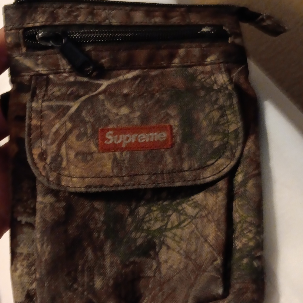 Supreme cordura fabric realtree shoulder bag